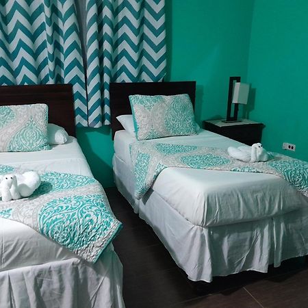 Bailey'S Bed And Breakfast Ранэвей-Бей Экстерьер фото